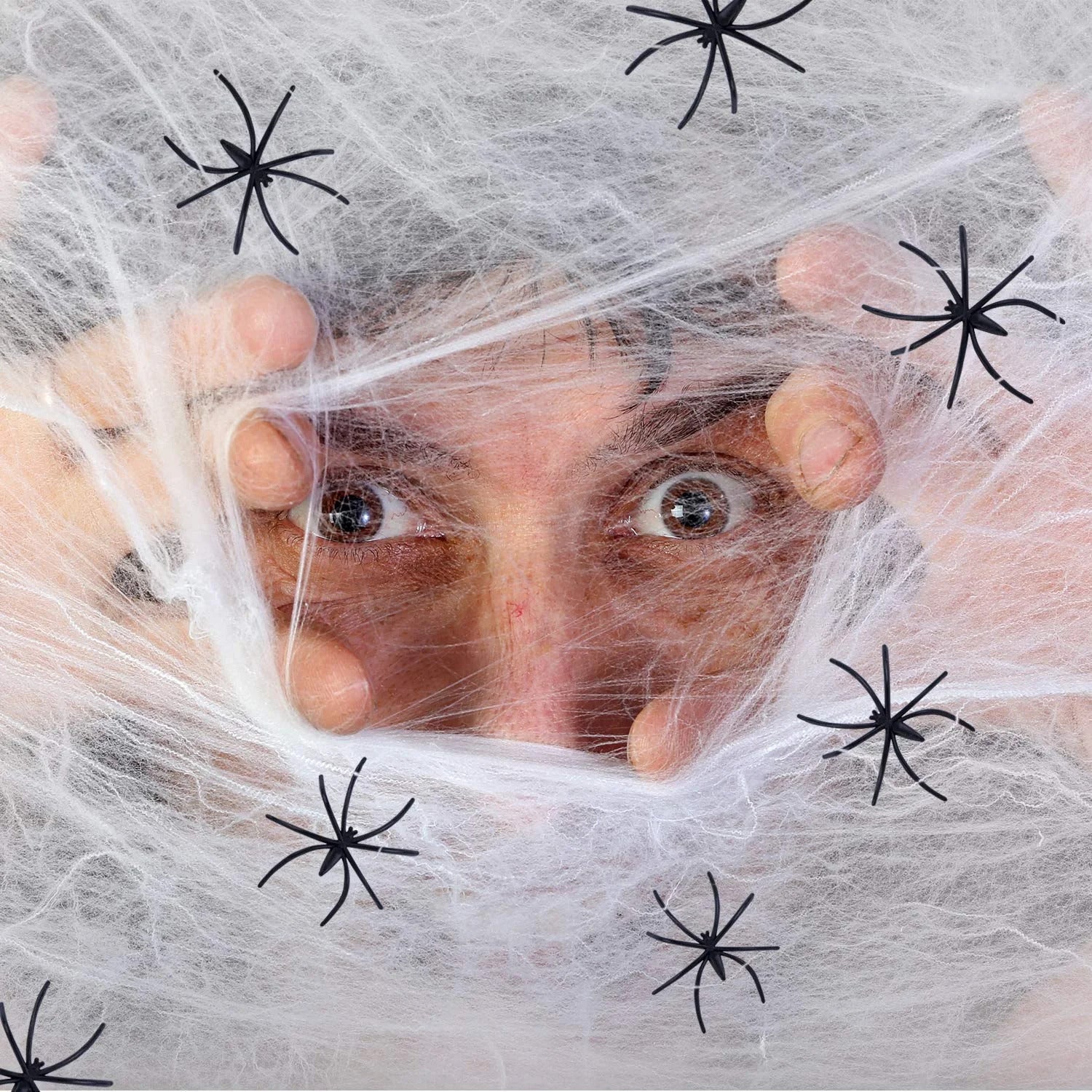 Super Stretch Cobwebs for Halloween Decor -900 sqft Spider Webs with 30 Fake Spiders